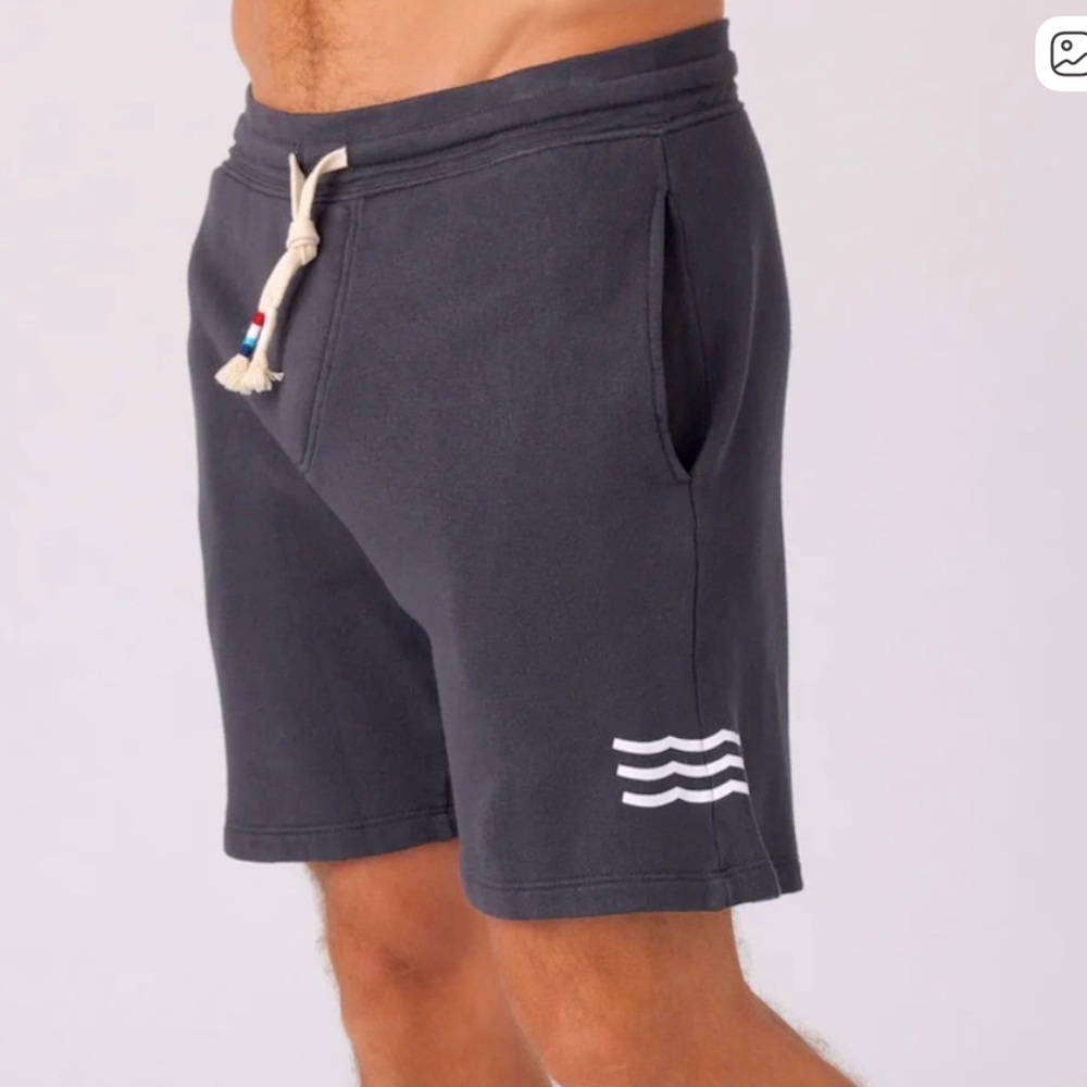 SOL ANGELES Coastal Waves Shorts in Vintage Navy Fleeced French Terry